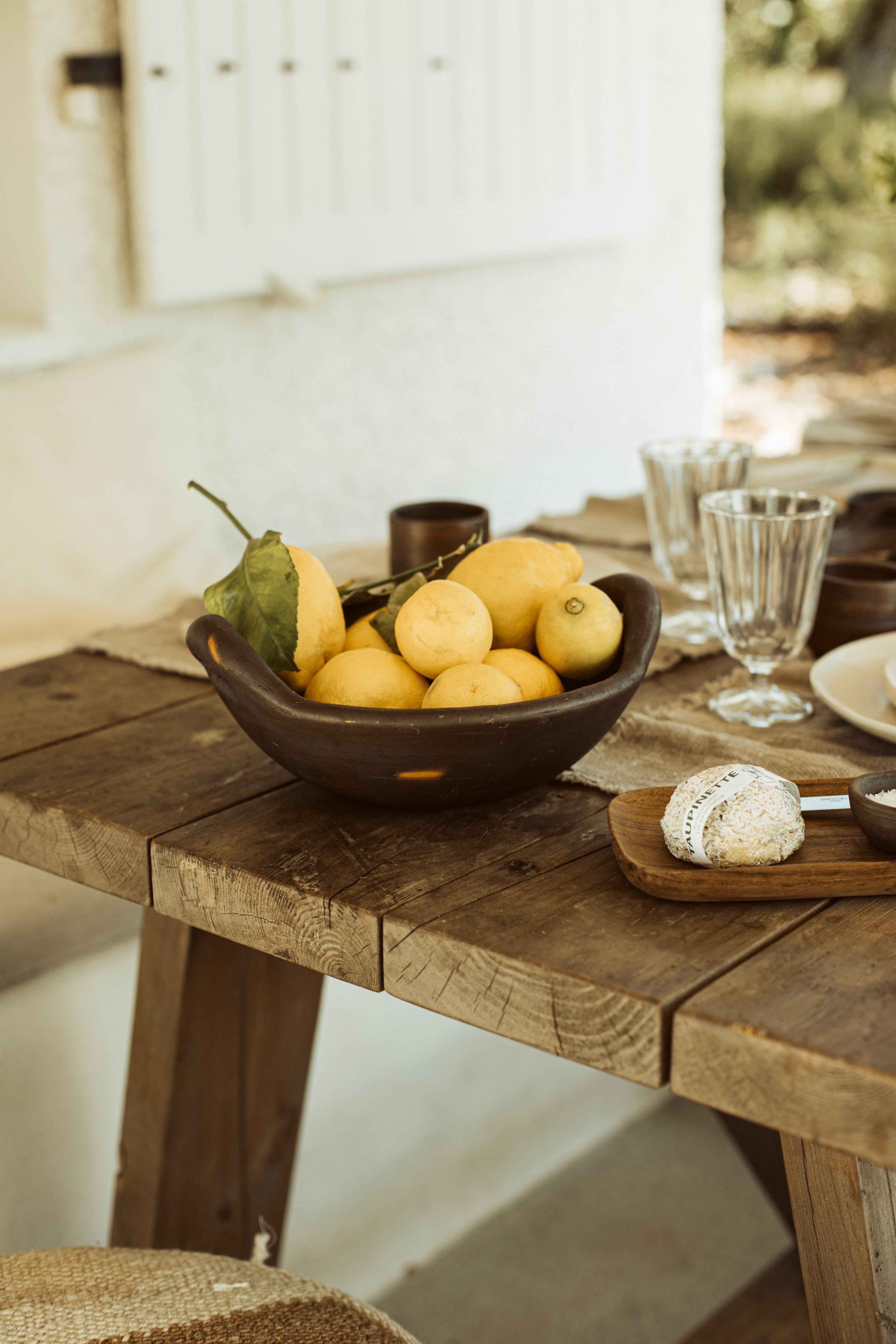 serving bowl (handles)