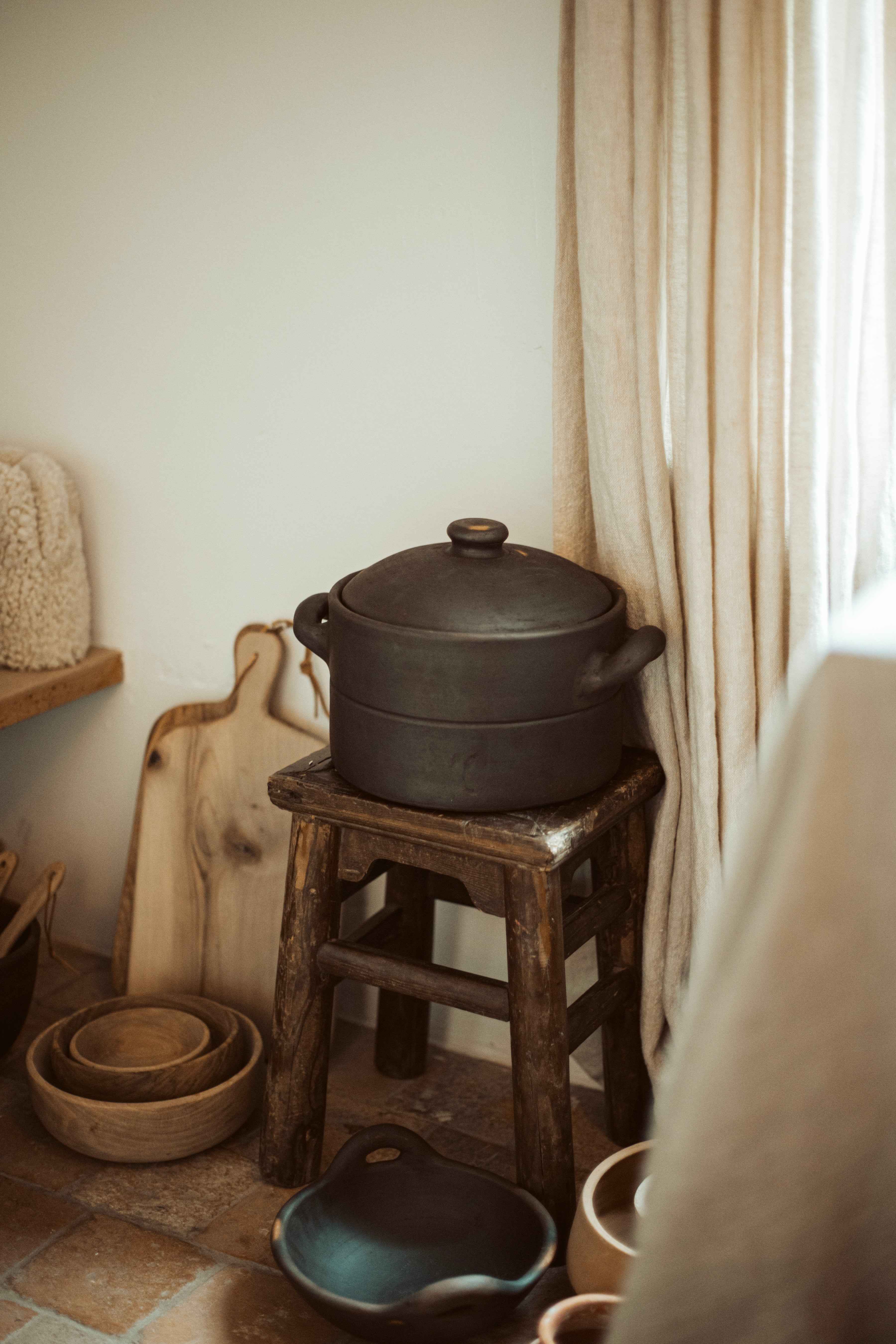 cooking pot