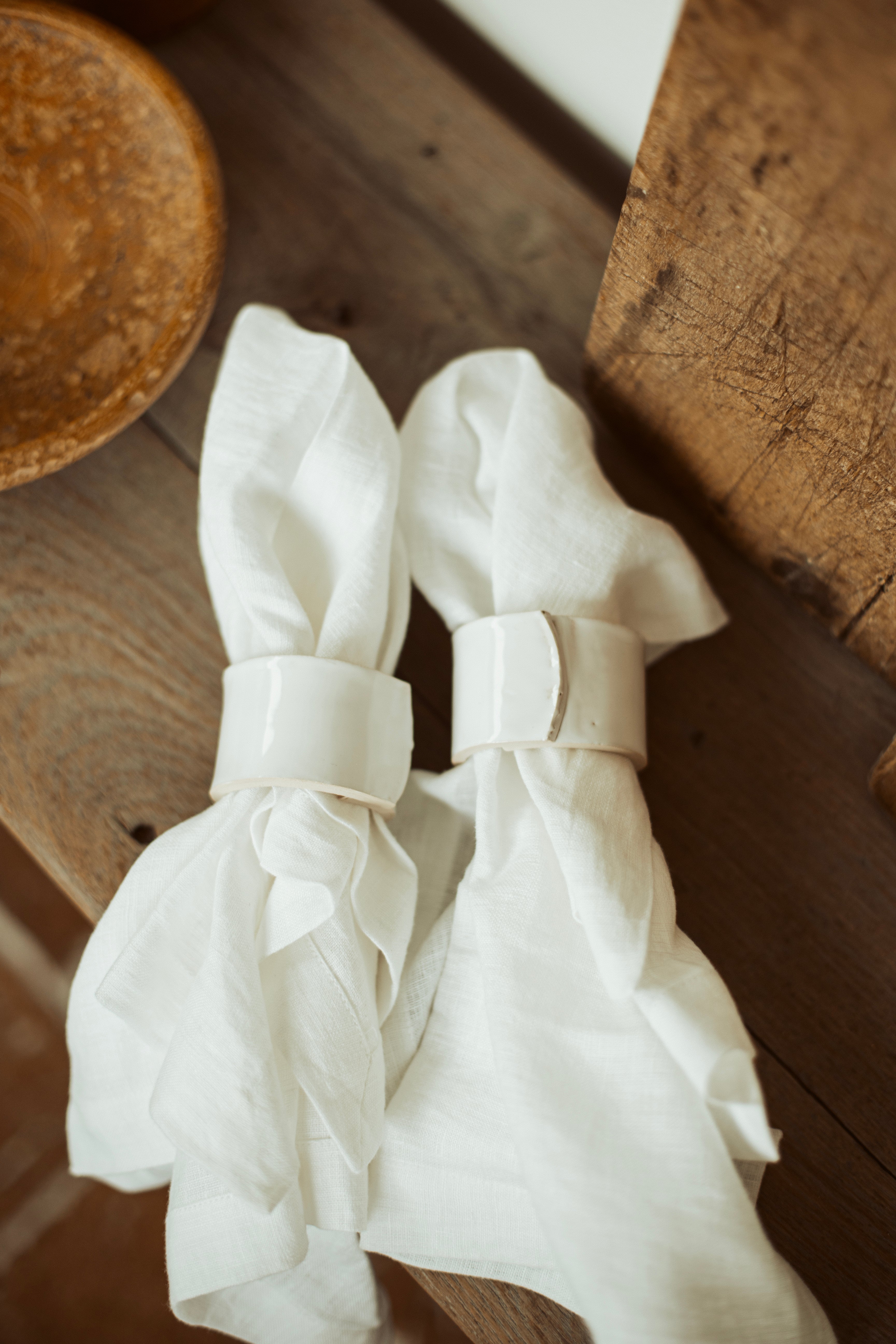 napkin ring white CH