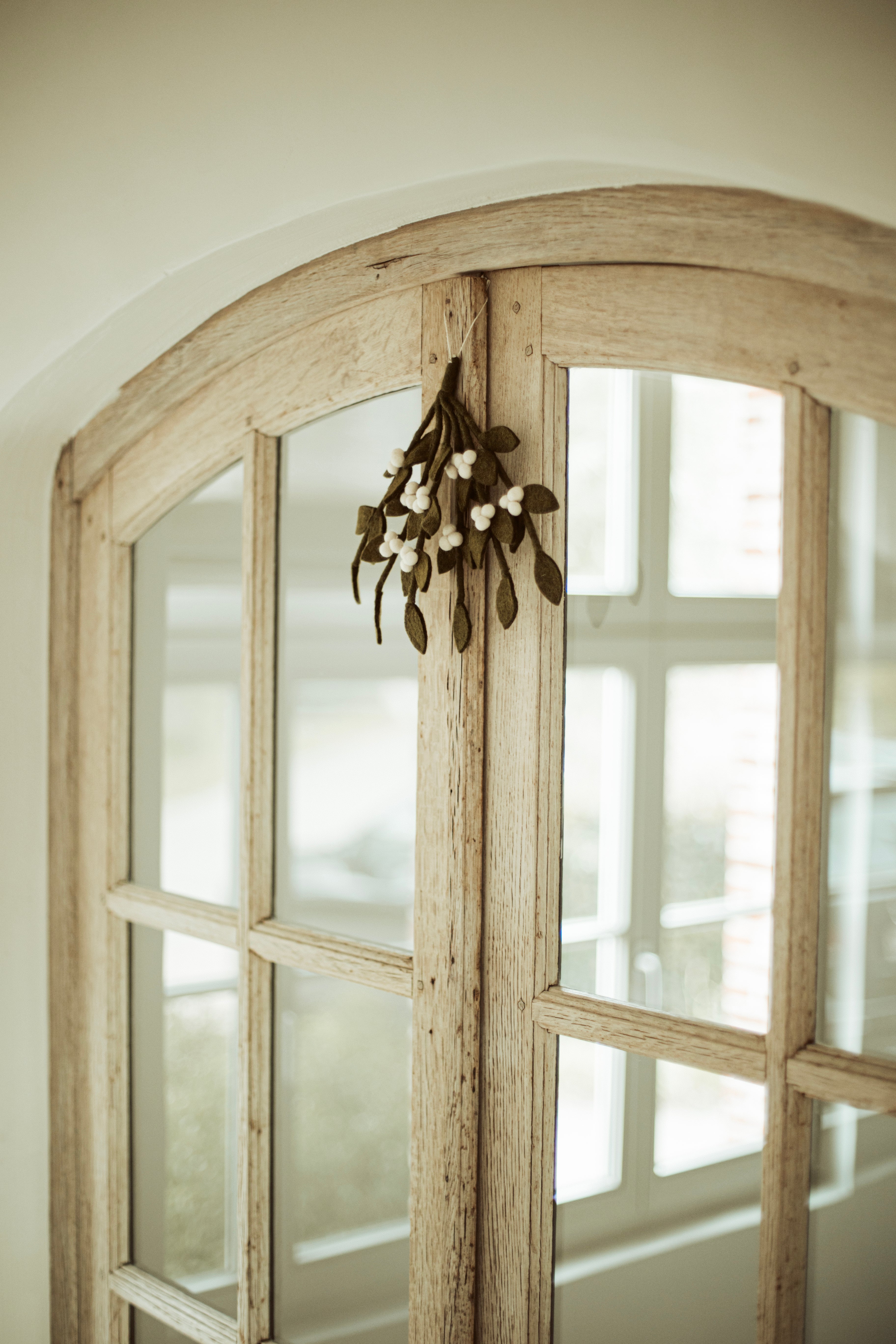 mistletoe vilt