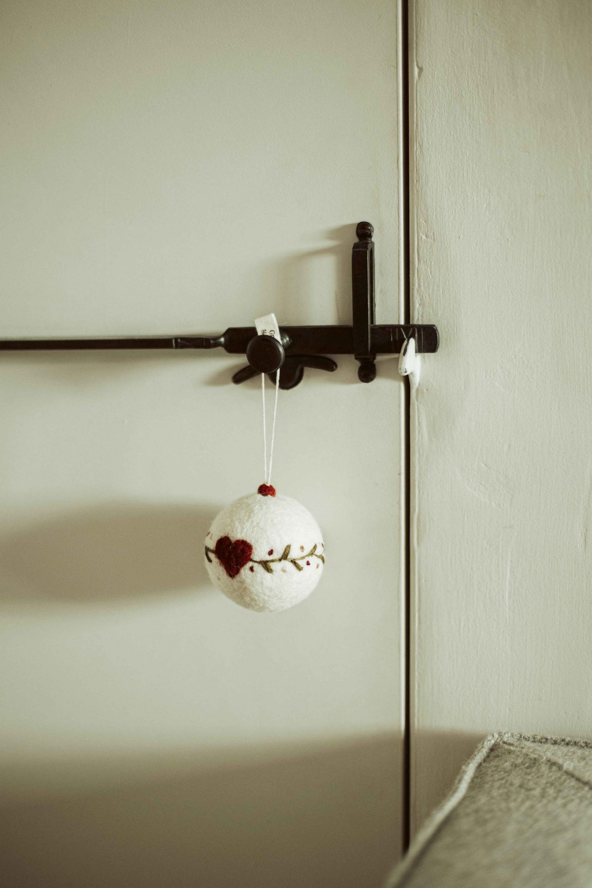 kerstbal wit/hart & guirlande vilt