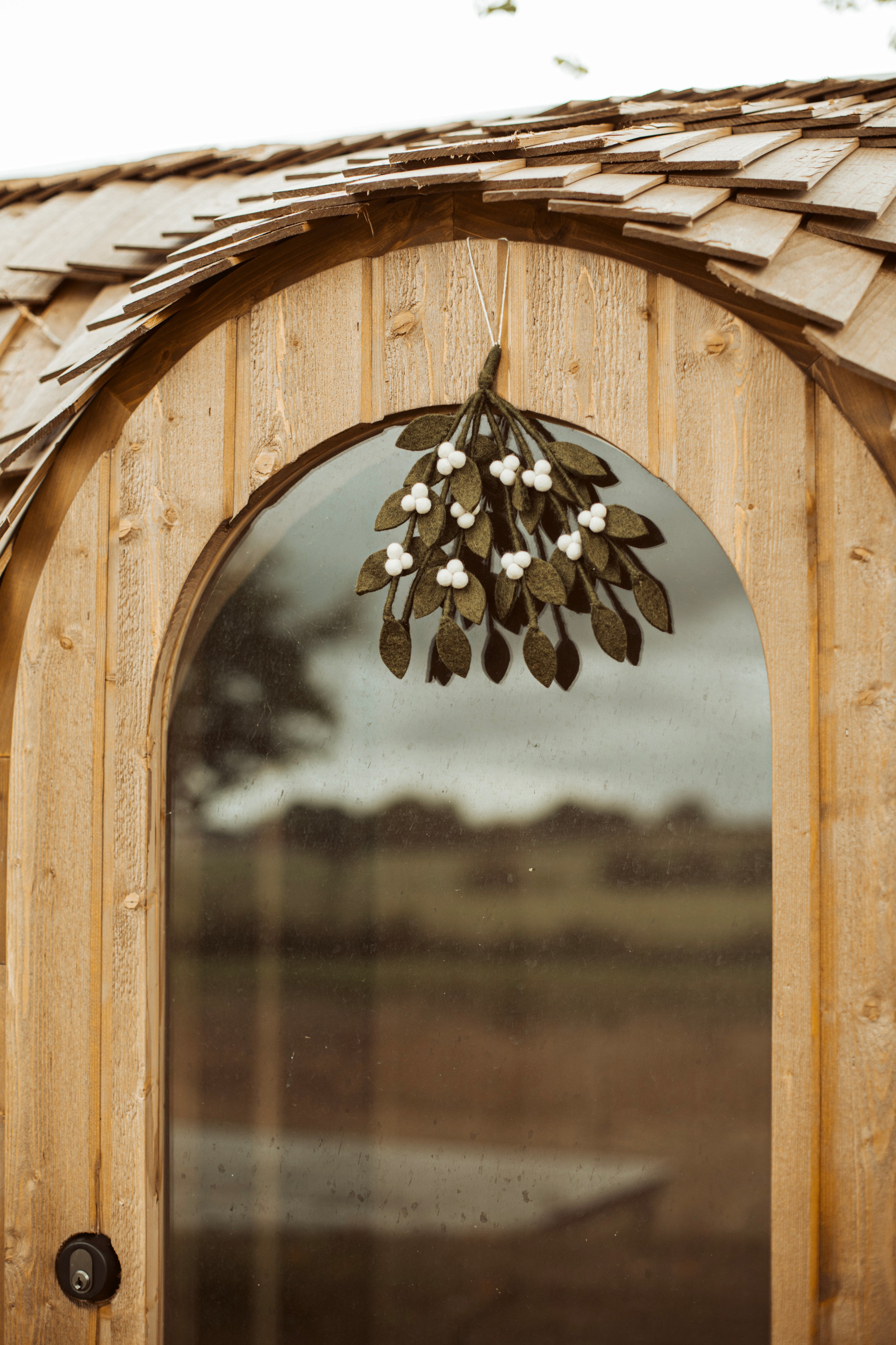 mistletoe vilt