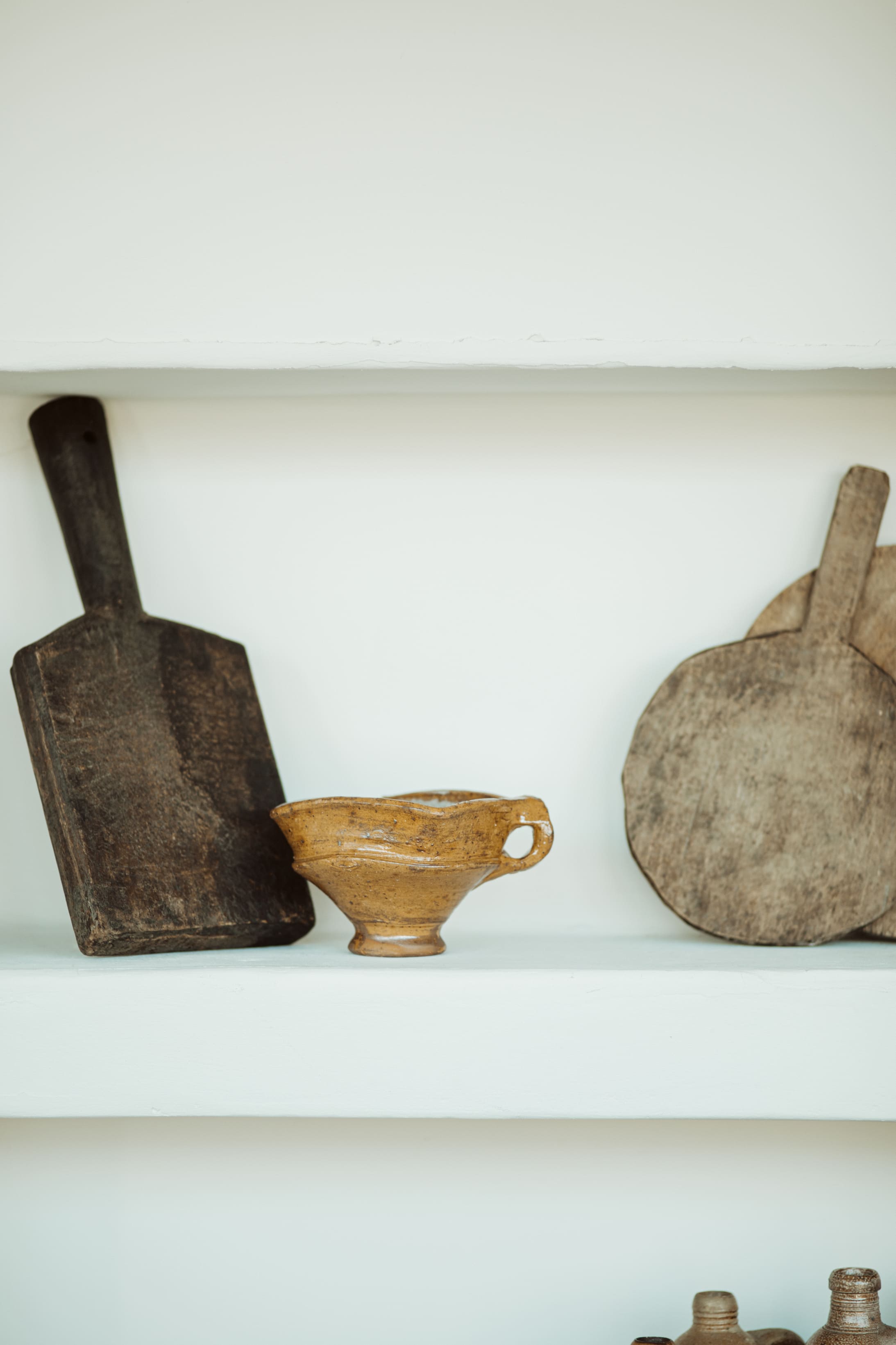 broodplankje zwart recht met handvat - brocante