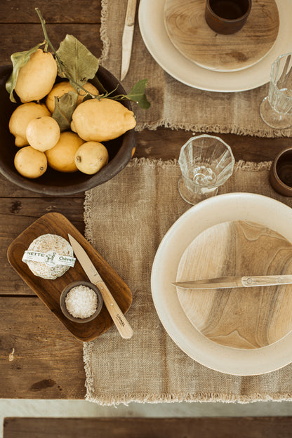 assiette de service en bois
