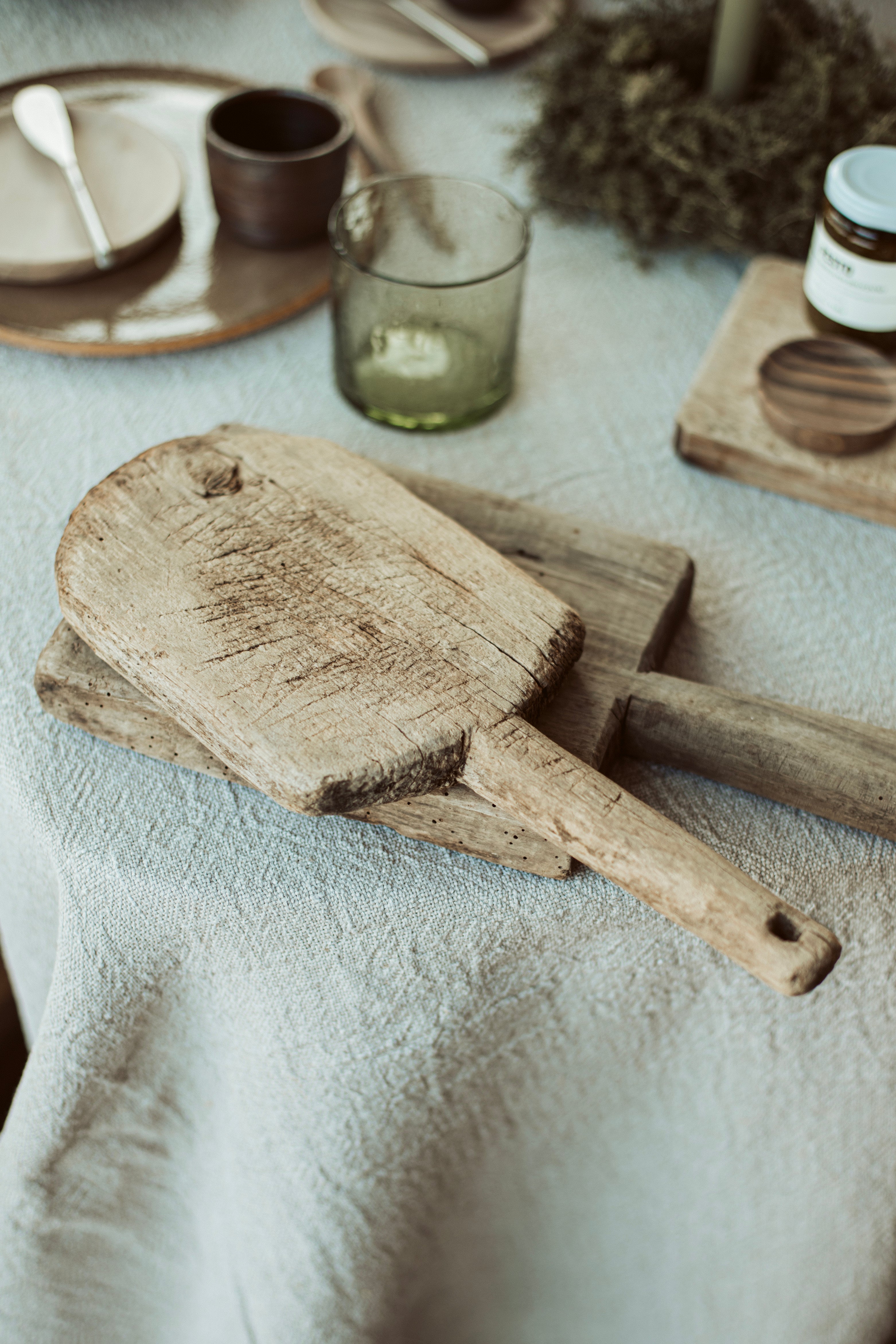 kleine houten broodplank - lang handvat - brocante