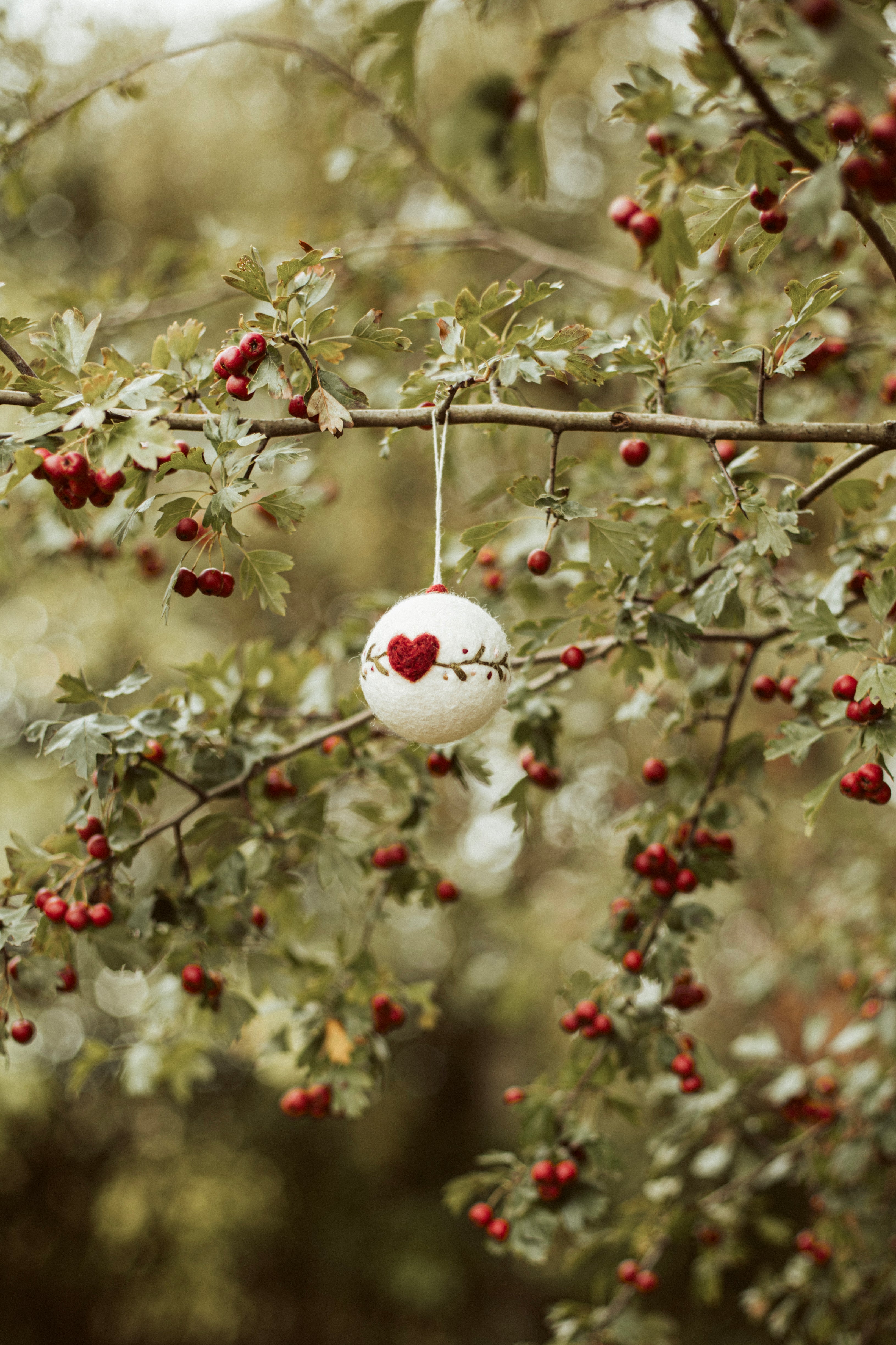 kerstbal wit/hart & guirlande vilt