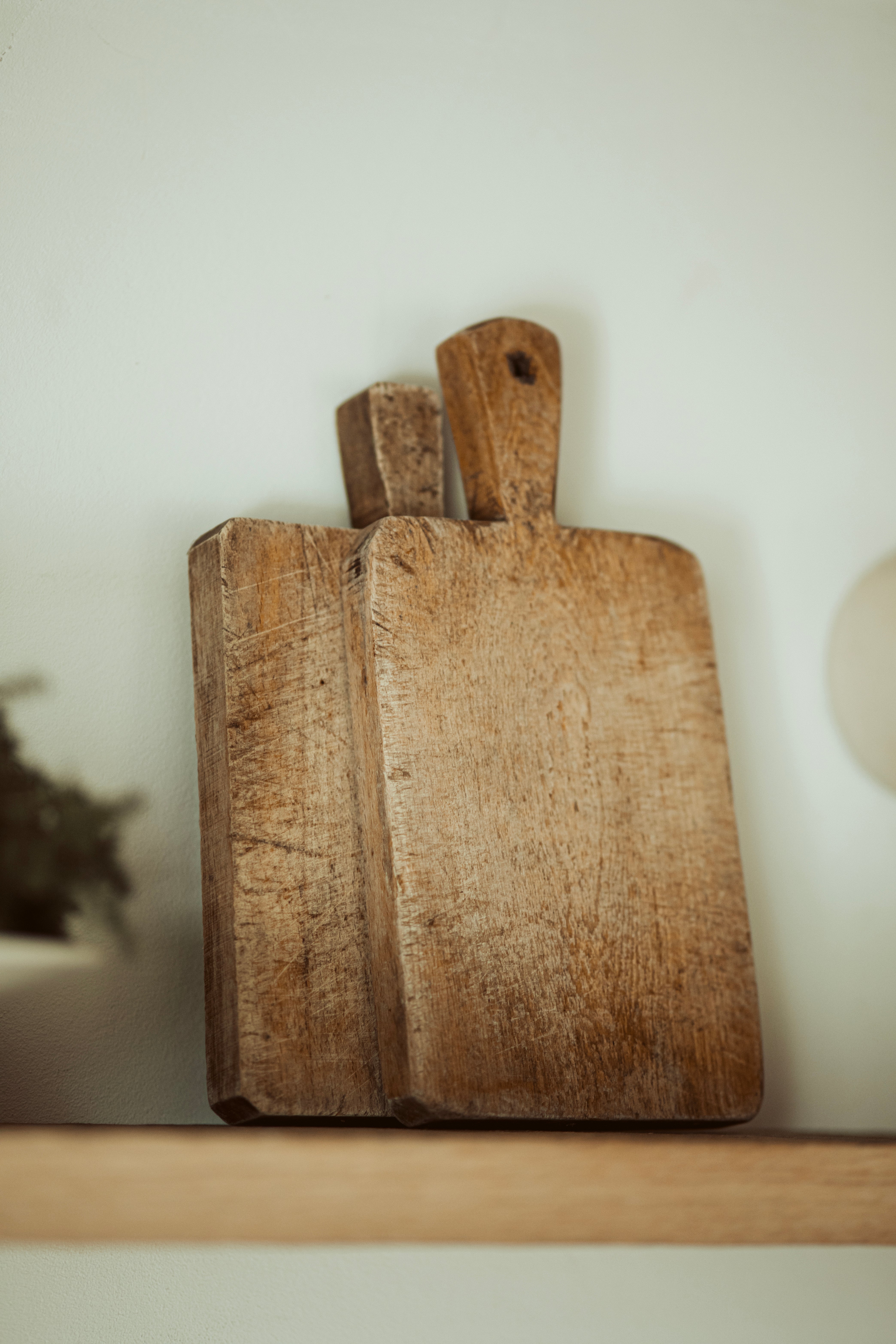 kleine houten broodplank - kort handvatbrocante