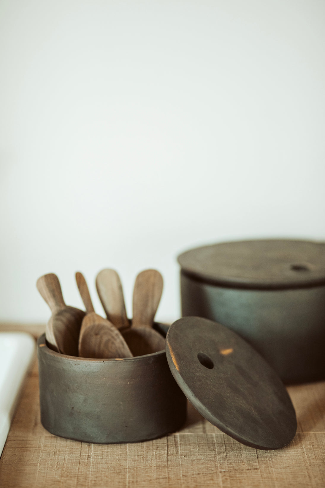 serving pot